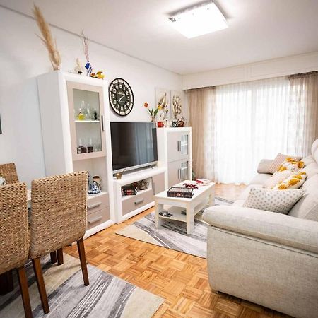 Piso Mila Apartment Оуренсе Екстериор снимка