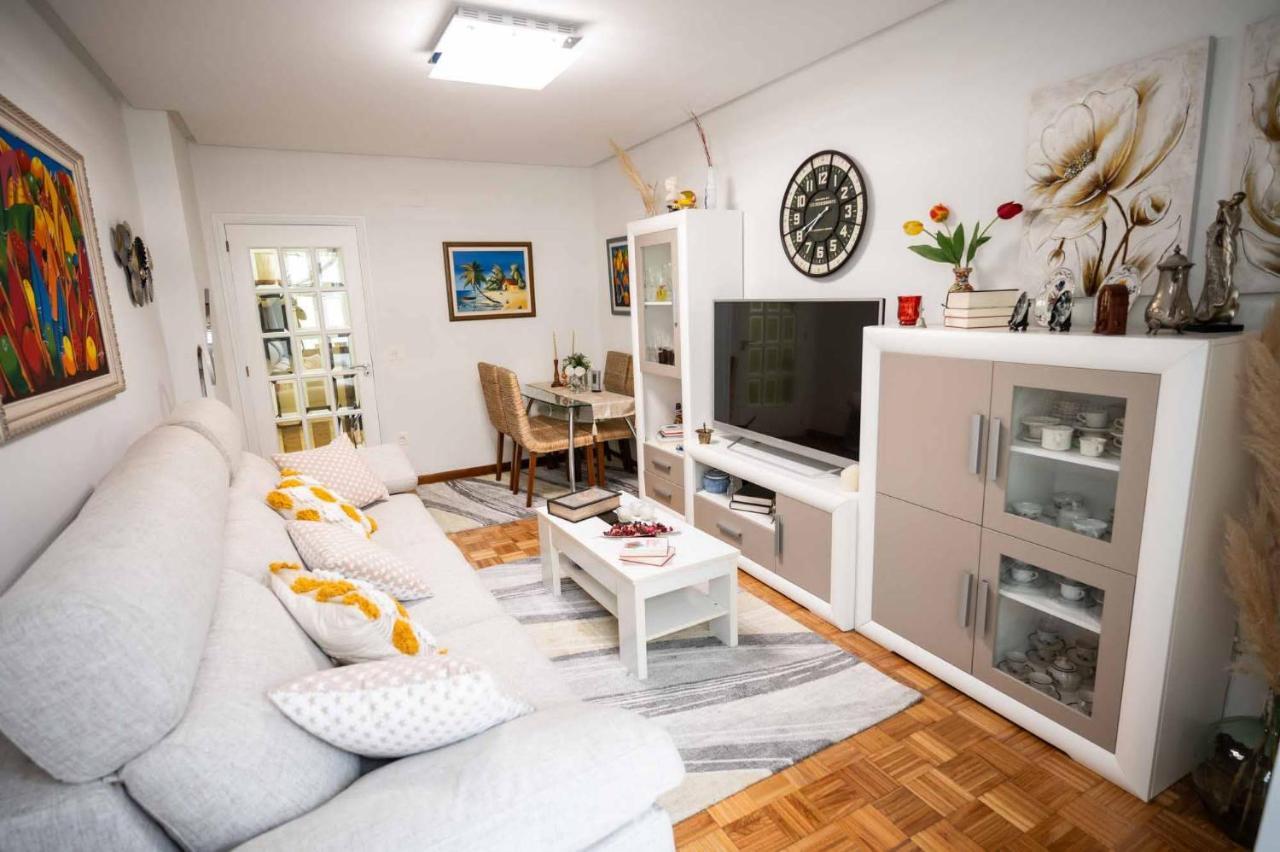 Piso Mila Apartment Оуренсе Екстериор снимка