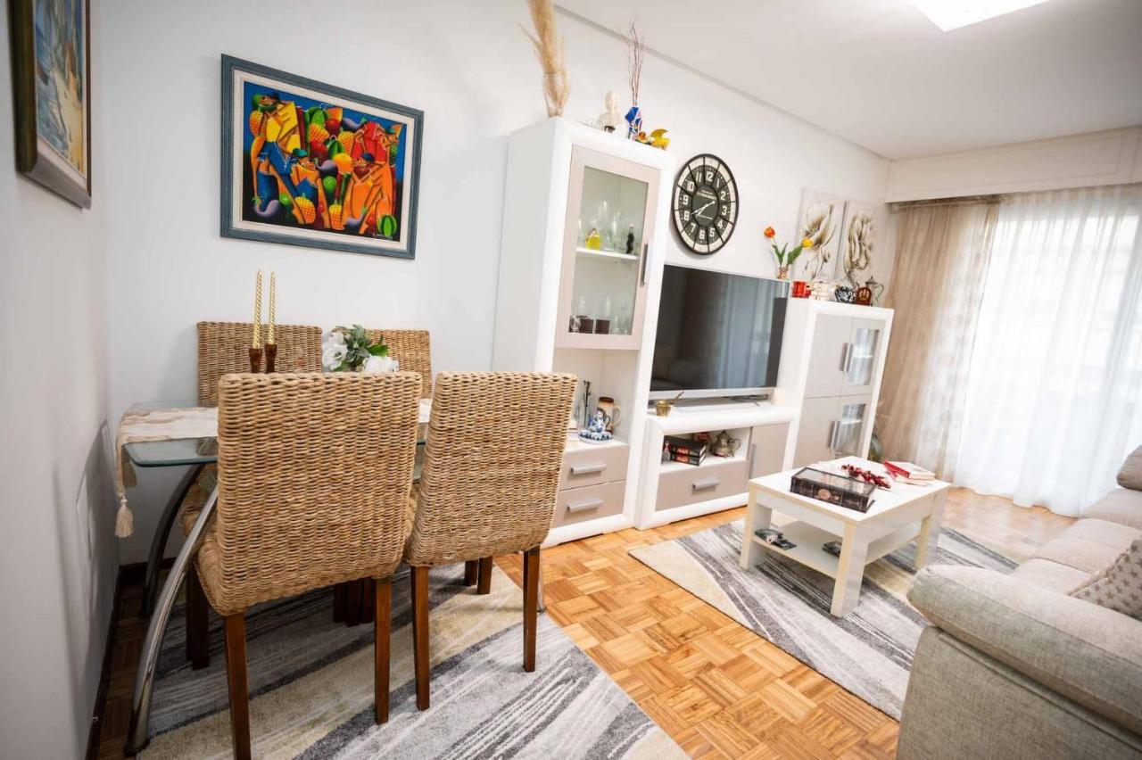 Piso Mila Apartment Оуренсе Екстериор снимка