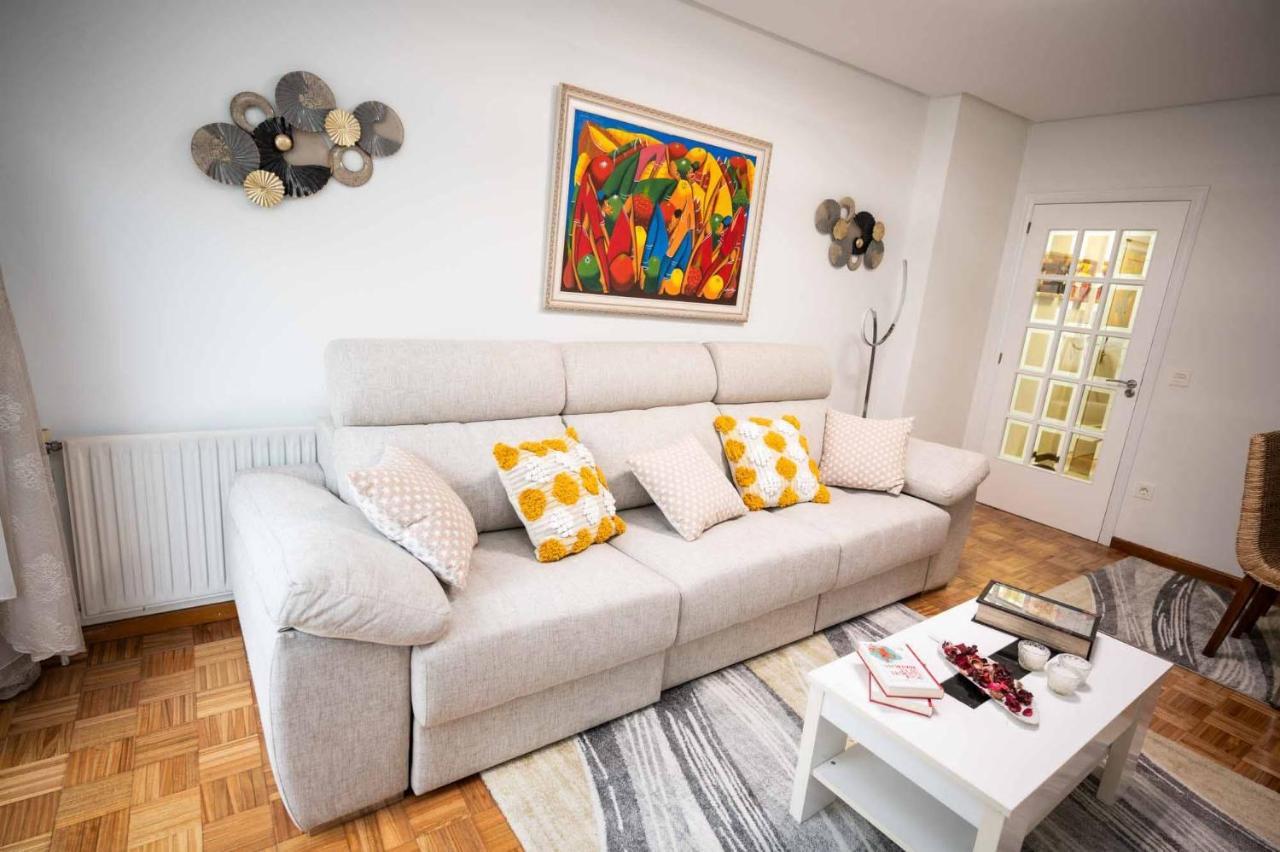 Piso Mila Apartment Оуренсе Екстериор снимка